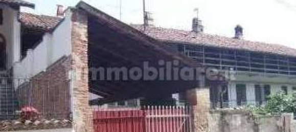 5 rooms House in Azeglio, Italy No. 319065 2