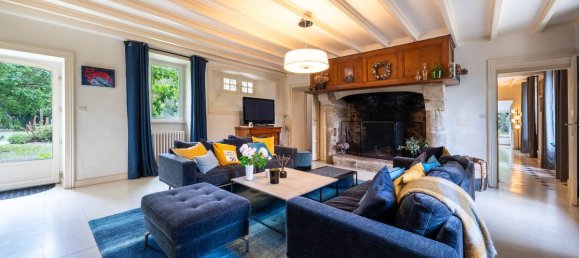 8 bedrooms Castles in Manche, France No. 358899 2