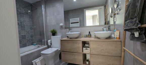 3 bedrooms Apartment in Sant Boi de Llobregat, Spain No. 175115 9