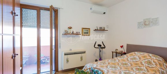 3 rooms Apartment in Rivolta d'Adda, Italy No. 72389 15