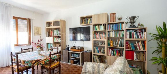 3 rooms Apartment in Rivolta d'Adda, Italy No. 72389 9