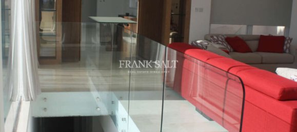 4 bedrooms Villa in Swieqi, Malta No. 8910 11