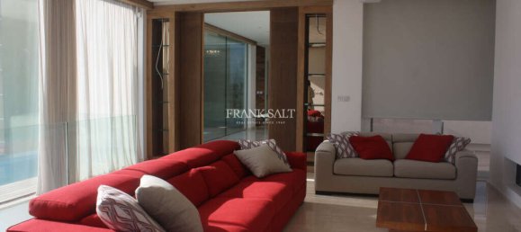 4 bedrooms Villa in Swieqi, Malta No. 8910 9