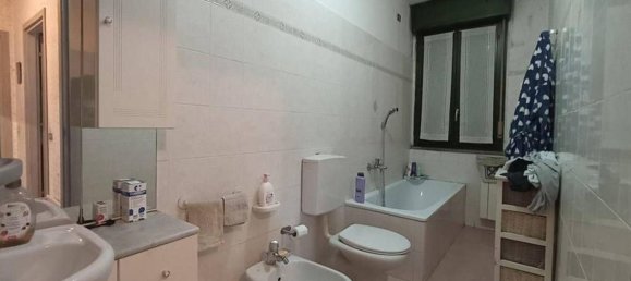 3-salle Appartement à Casorezzo, Italy No. 272838 8