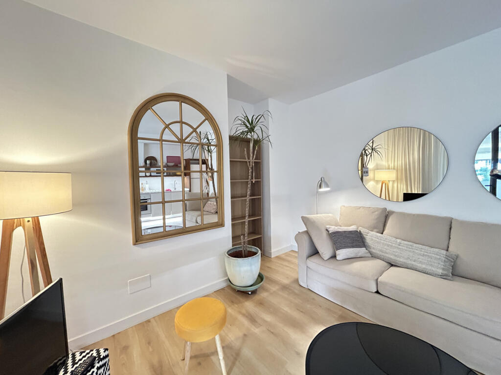 2 bedrooms Apartment in Marbella, Spain No. 56498