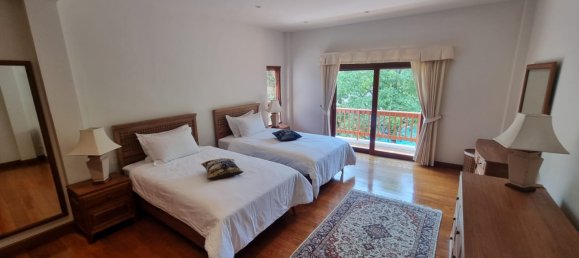5 bedrooms Villa in Rawai, Thailand No. 5247 4