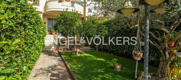 Дом с 5 комнатами в Рим, Италия № 109276 30