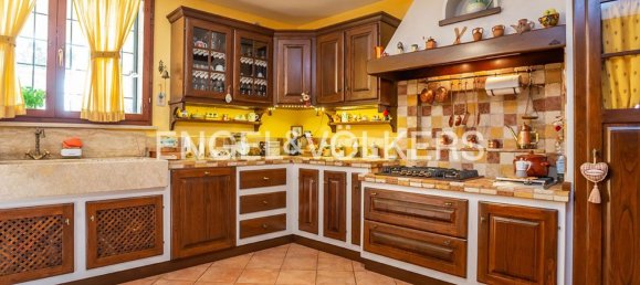 Дом с 5 комнатами в Рим, Италия № 109276 9