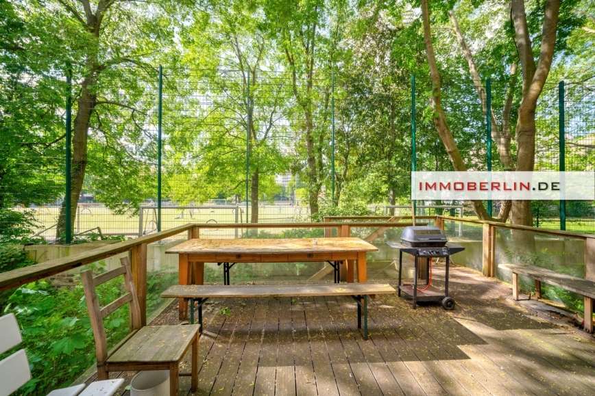 5 rooms Apartment in Kreuzberg, Germany No. 240995