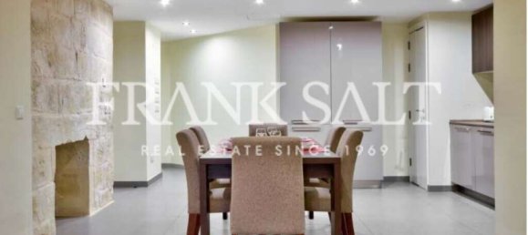 2 bedrooms Apartment in Valletta, Malta No. 2500 2