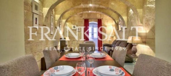 2 bedrooms Apartment in Valletta, Malta No. 2500 3