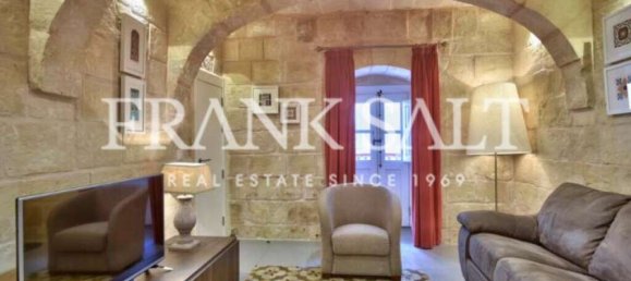 2 bedrooms Apartment in Valletta, Malta No. 2500 6