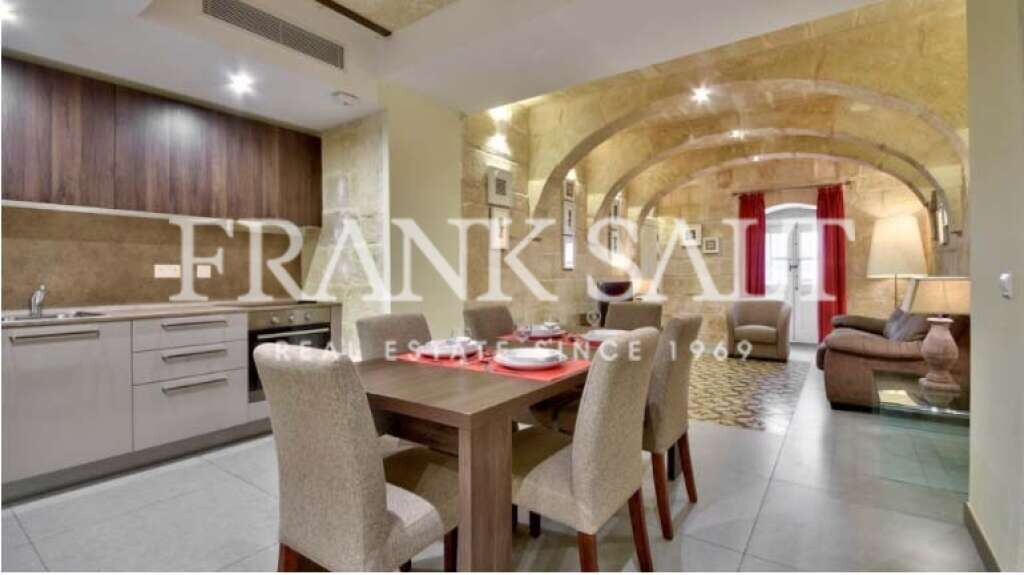 2 bedrooms Apartment in Valletta, Malta No. 2500