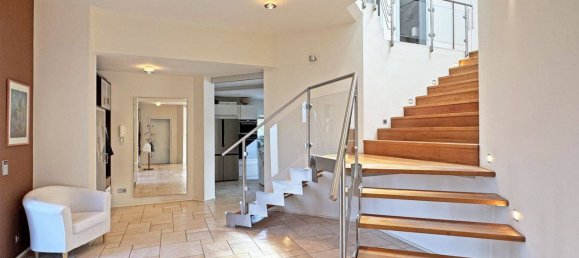 Casa de 5 habitaciónes en Coburg, Germany No. 222352 2