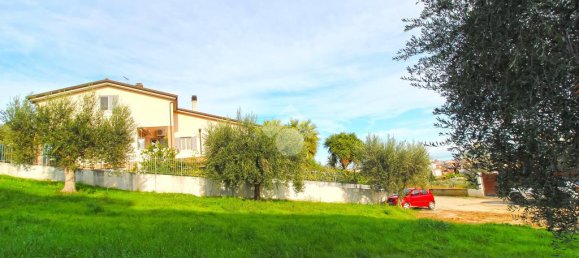 1-salle Terrain à Tortoreto, Italy No. 112023 8