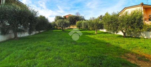 1-salle Terrain à Tortoreto, Italy No. 112023 2