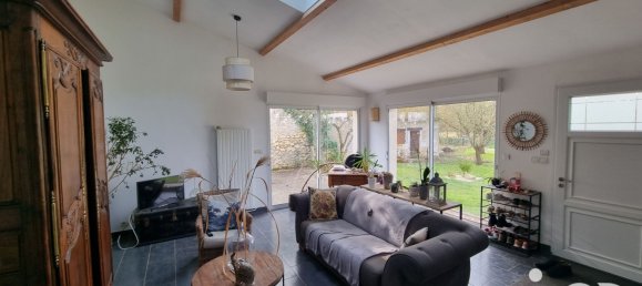 2 Schlafzimmer Haus in Ambillou, France, Nr. 326881 2