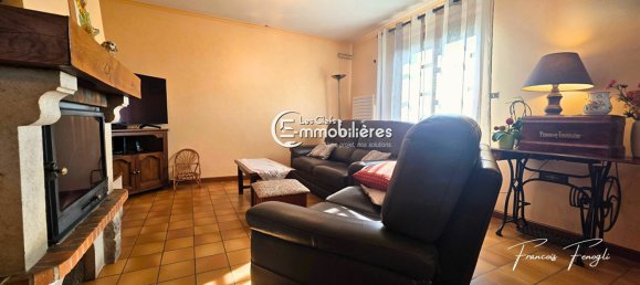 5 bedrooms House in Louhans, France No. 198700 10