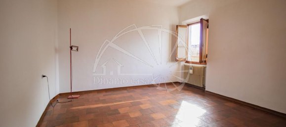 4 rooms House in Prato, Italy No. 129314 13