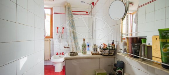 4 rooms House in Prato, Italy No. 129314 14