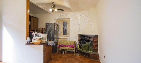 4 rooms House in Prato, Italy No. 129314 6