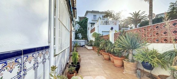 4 Schlafzimmer Haus in Caleta de Velez, Spain, Nr. 45232 8