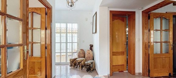 4 Schlafzimmer Haus in Caleta de Velez, Spain, Nr. 45232 12