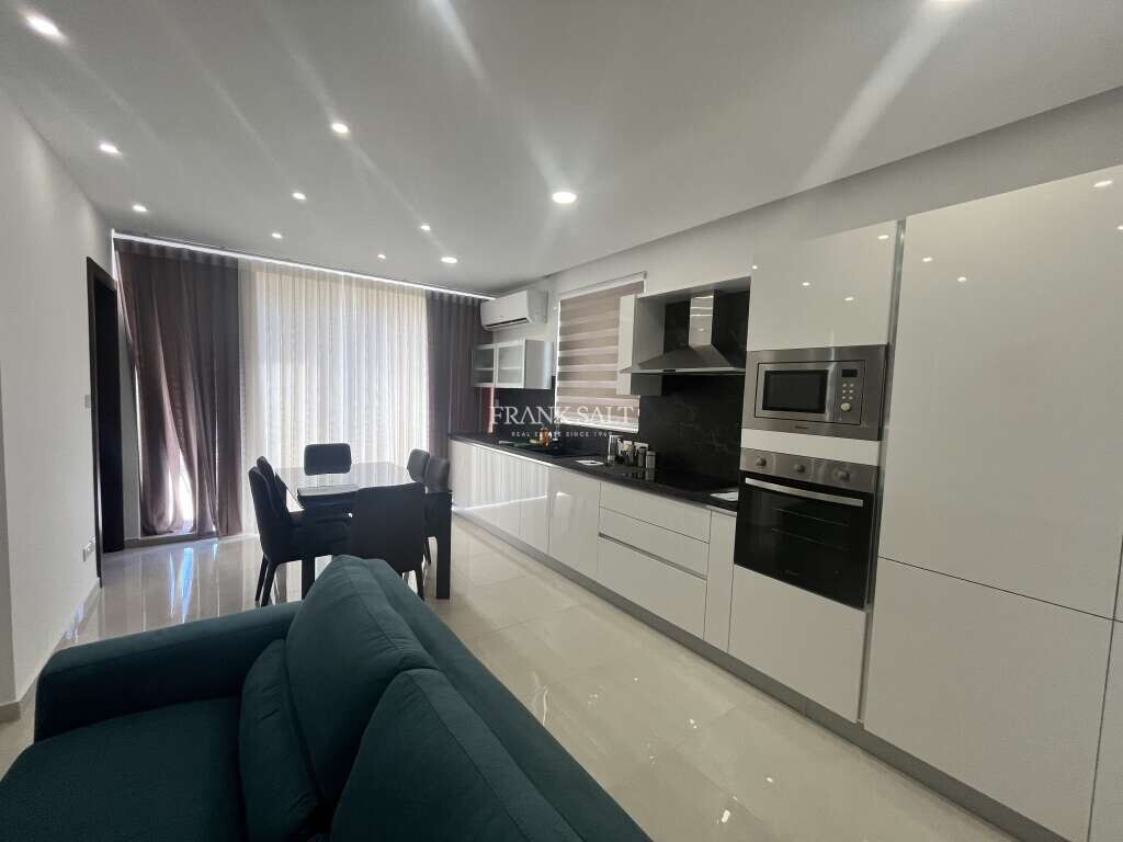 1 chambre Penthouse à Zabbar, Malta No. 8173