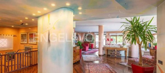 4 bedrooms Villa in Albavilla, Italy No. 131658 8