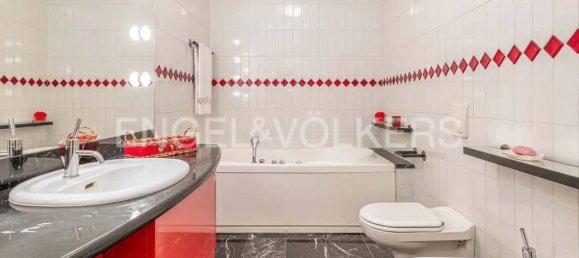 4 bedrooms Villa in Albavilla, Italy No. 131658 24