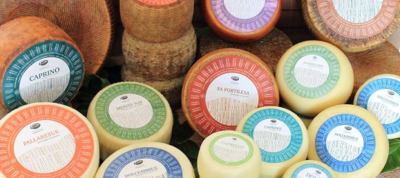 1400m² Commercial property in Sardinia, Italy No. 245644 2