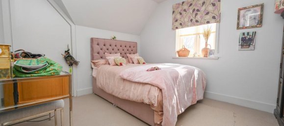 3 bedrooms Commercial property in Radlett, United Kingdom No. 6189 7