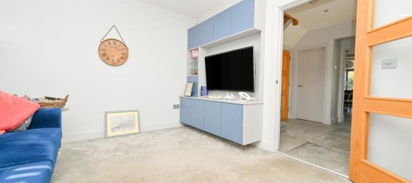 3 bedrooms Commercial property in Radlett, United Kingdom No. 6189 22