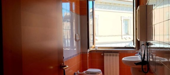 5 rooms Apartment in San Giorgio del Sannio, Italy No. 110574 13