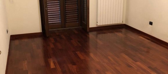 5 rooms Apartment in San Giorgio del Sannio, Italy No. 110574 3