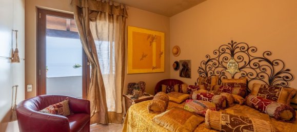 17-Zimmer Villa in Recco, Italy, Nr. 213173 4