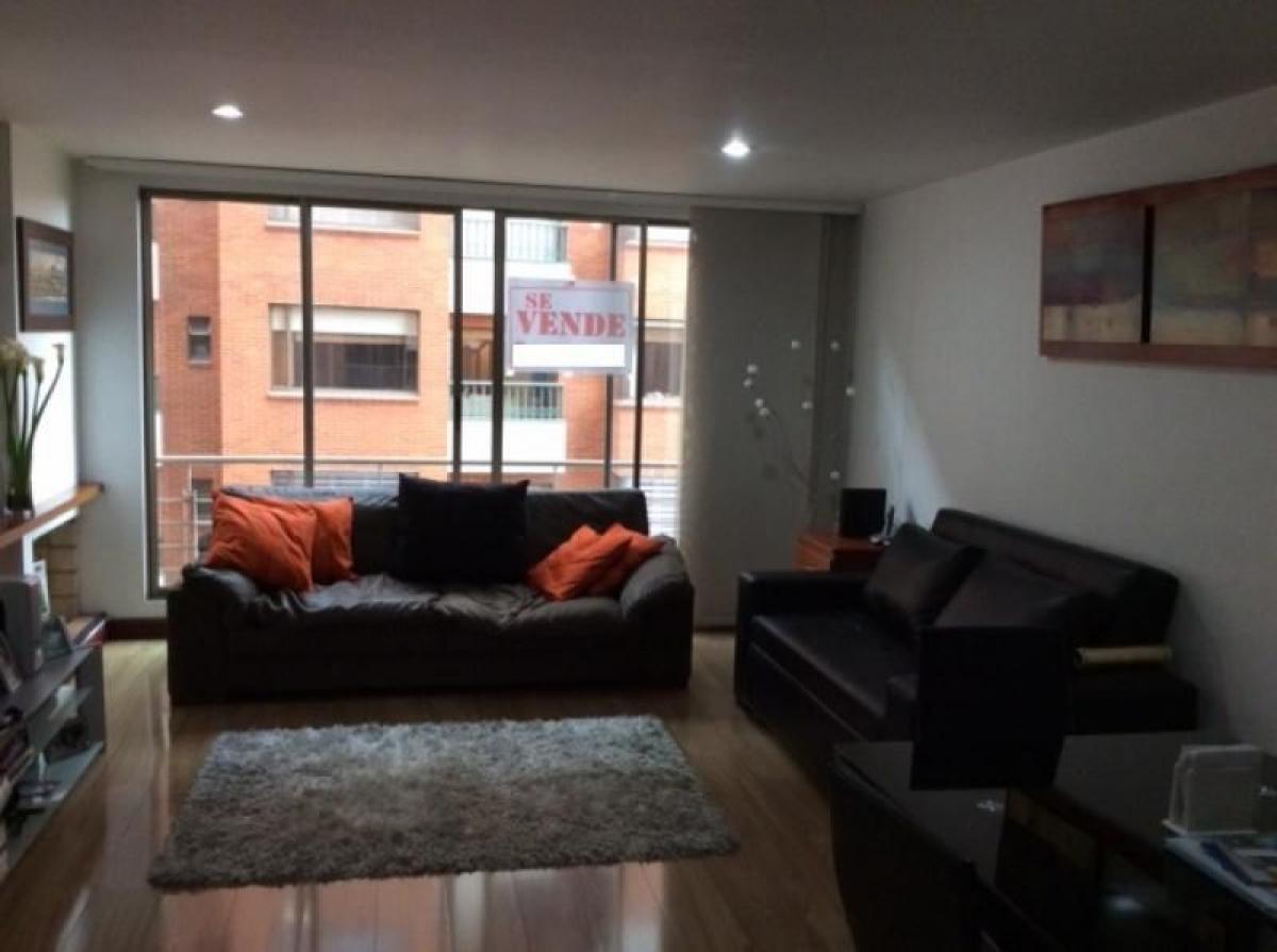 2 bedrooms House in Bogota, Colombia No. 12443