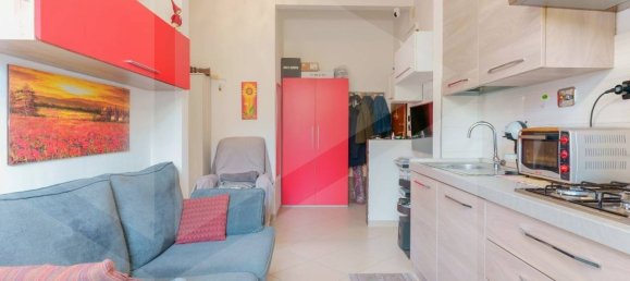 1 bedroom Apartment in Bologna, Italy No. 33380 5