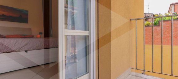 1 bedroom Apartment in Bologna, Italy No. 33380 17