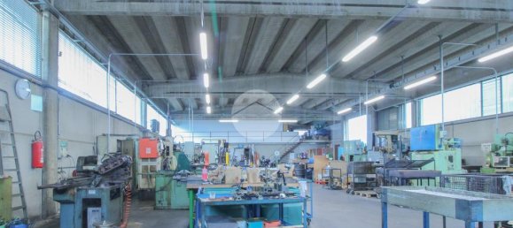 1 room Warehouse in Caravaggio, Italy No. 257654 2