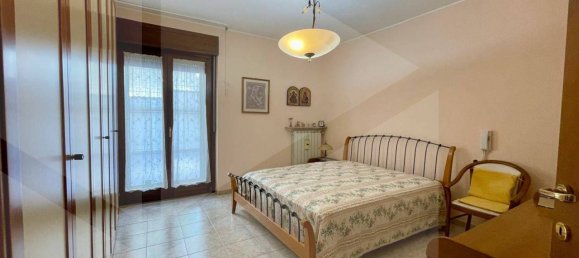 5غرفة شقة في San Giovanni Rotondo, Italy رقم 18776 9