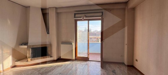 Apartamento de 2 dormitorios en Avezzano, Italy No. 20245 2