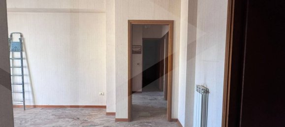 Apartamento de 2 dormitorios en Avezzano, Italy No. 20245 18