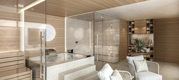 5 bedrooms Villa in Estepona, Spain No. 33386 12