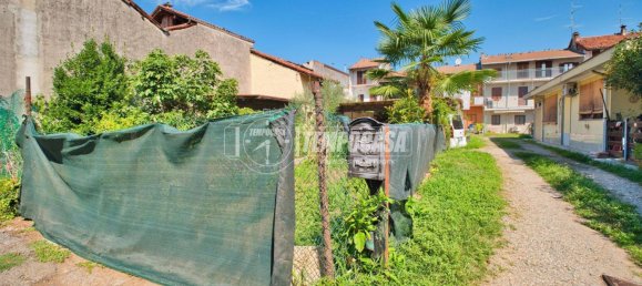 3 bedrooms House in Romentino, Italy No. 308827 40