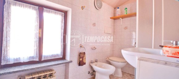 3 bedrooms House in Romentino, Italy No. 308827 28