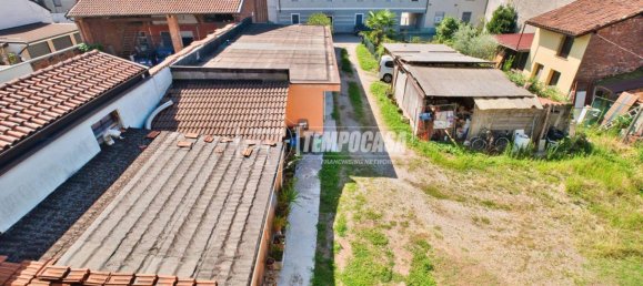 3 bedrooms House in Romentino, Italy No. 308827 35