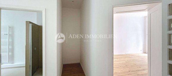 Studio à Charlottenburg, Germany No. 343636 9