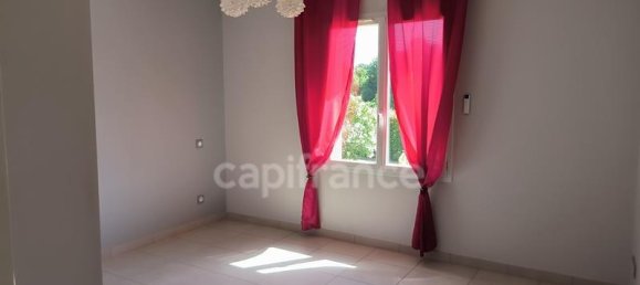 3 Schlafzimmer Haus in Pisany, France, Nr. 334426 8