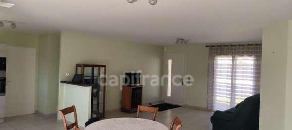3 Schlafzimmer Haus in Pisany, France, Nr. 334426 5